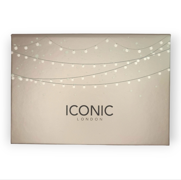 Iconic London Blaze Chaser Face Palette - Picture 2 of 7